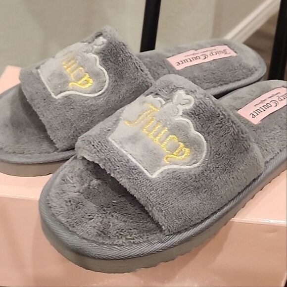 Juicy Couture Crown Logo Slippers- Grey - Picture 2 of 7